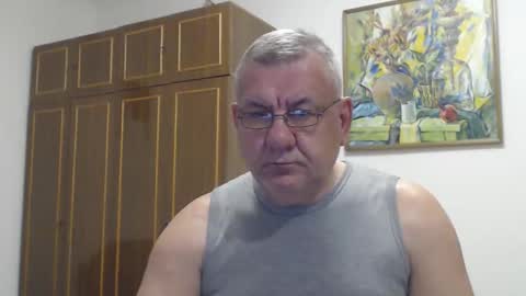 Snapshot of machomale3 chatting on October 2025 08:19:01 PM Macho online show from October 2025 08:19:01 PM