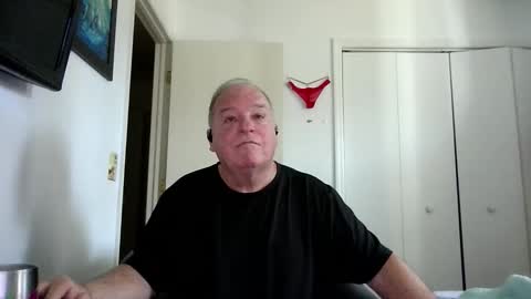 mackdocc001 online show from February 2026 03:43:01 PM