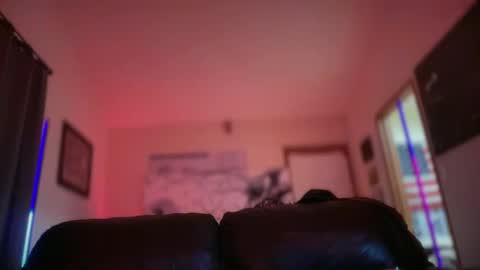 Snapshot of mackincaliallday chatting on September 2025 01:58:01 PM MackinCaliAllDay online show from September 2025 01:58:01 PM