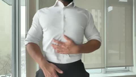 Max501 online show from February 2026 07:45:01 PM