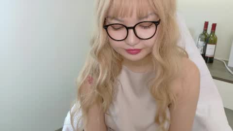 Snapshot of mad_dy chatting on June 2026 12:27:02 PM Mad D online show from June 2026 12:27:02 PM