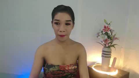 madalina1992 online show from February 2025 10:21:02 PM