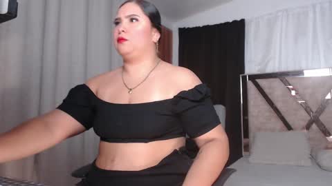 Snapshot of madam_agathaa chatting on April 2026 10:17:02 AM Agathaa white online show from April 2026 10:17:02 AM
