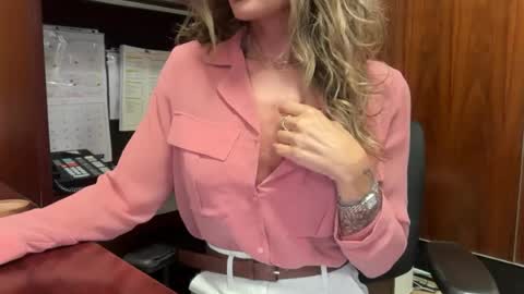 madame_andi online show from July 2026 12:07:02 PM