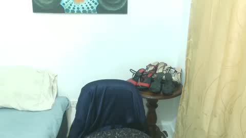 Snapshot of madame_desire_ chatting on April 2026 01:16:02 PM madame_desire_ online show from April 2026 01:16:02 PM
