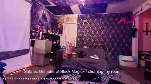 Snapshot of madame_lucifer chatting on July 2026 12:02:01 AM Madame Lucifer online show from July 2026 12:02:01 AM