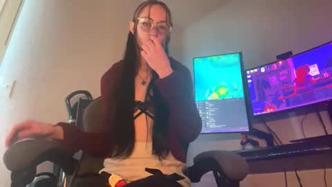 Madame Bubs online show from April 2026 12:13:02 AM