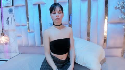  madamedesade01   online show from April 2026 09:43:01 PM
