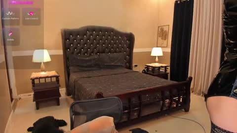 Snapshot of madammistressdominatrixxx chatting on December 2024 02:20:01 AM Alison Kloss online show from December 2024 02:20:01 AM