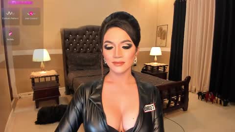 Snapshot of madammistressdominatrixxx chatting on December 2024 02:31:01 AM Alison Kloss online show from December 2024 02:31:01 AM