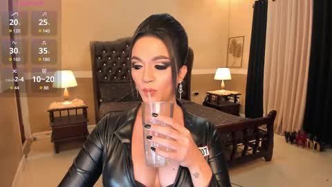 Snapshot of madammistressdominatrixxx chatting on February 2025 02:14:01 AM Alison Kloss online show from February 2025 02:14:01 AM