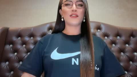 Snapshot of madammistressdominatrixxx chatting on July 2026 11:22:01 PM Alison Kloss online show from July 2026 11:22:01 PM