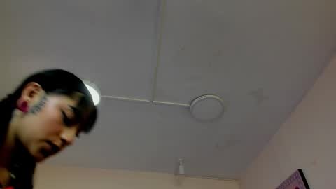 Snapshot of maddie_rosee chatting on February 2026 03:23:02 AM Maddierosee online show from February 2026 03:23:02 AM