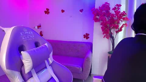 Snapshot of maddie_t18 chatting on February 2026 11:09:02 AM maddie_t18 online show from February 2026 11:09:02 AM