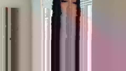 Snapshot of maddiexbell chatting on June 2026 09:52:01 PM maddiexbell online show from June 2026 09:52:01 PM