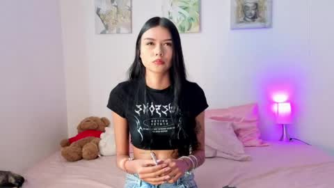 Snapshot of maddiexcooper chatting on April 2026 08:26:01 PM maddiexcooper online show from April 2026 08:26:01 PM