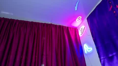 Miss Lust online show from May 2026 07:00:01 PM