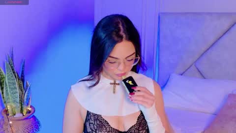 Maddison online show from April 2026 09:39:33 PM