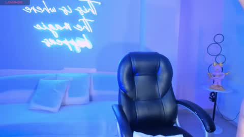 Snapshot of maddisonlowe chatting on March 2025 11:09:02 PM Maddison online show from March 2025 11:09:02 PM