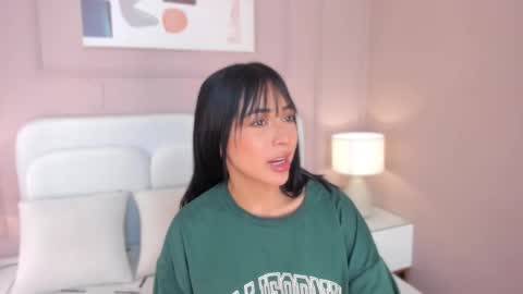 Maddy  online show from January 2025 11:32:01 AM