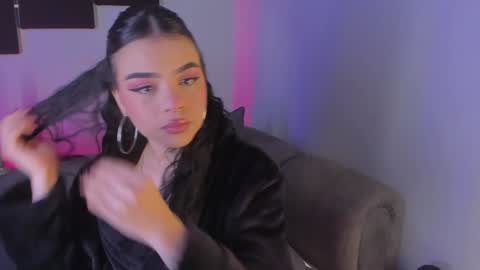 Maddy  online show from December 2024 12:32:02 AM