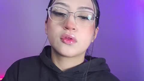 Snapshot of maddyghost chatting on September 2025 07:17:02 PM   Please followme and rate me your thumbs up online show from September 2025 07:17:02 PM