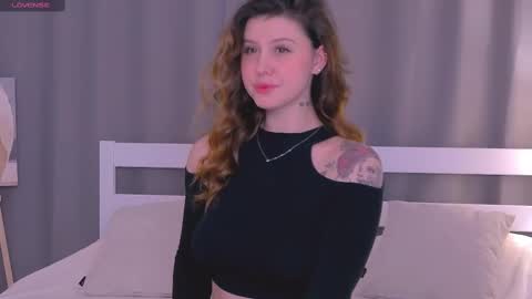 Snapshot of made_by_heaven chatting on February 2025 01:11:02 PM Rada online show from February 2025 01:11:02 PM