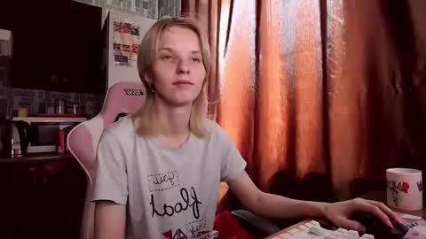 Snapshot of madelaines chatting on June 2026 08:02:02 AM madelaines online show from June 2026 08:02:02 AM