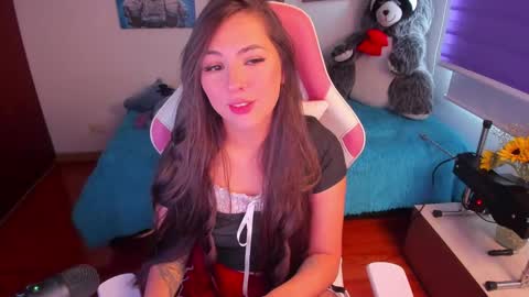 Snapshot of madeleine_shinobi chatting on March 2025 09:37:01 PM Emily Only Fans online show from March 2025 09:37:01 PM