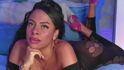 Snapshot of madeleinxxx_ chatting on December 2024 11:51:02 AM madeleinxxx_ online show from December 2024 11:51:02 AM