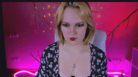 Madeline online show from February 2026 05:12:01 AM