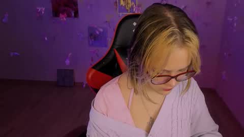 Madeline online show from February 2026 07:10:02 AM