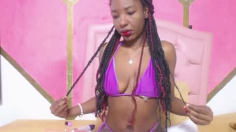 Madeline online show from November 2025 12:15:02 PM