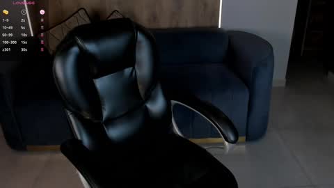 Snapshot of madelinefox_ chatting on February 2025 07:55:02 AM Madeline online show from February 2025 07:55:02 AM