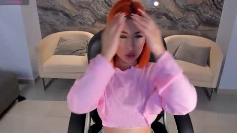 Snapshot of madelinefox_ chatting on October 2025 10:13:01 AM Madeline online show from October 2025 10:13:01 AM