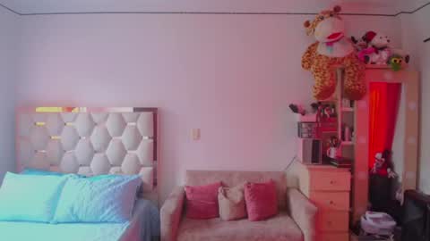 madelyn roses online show from August 2026 07:02:02 PM