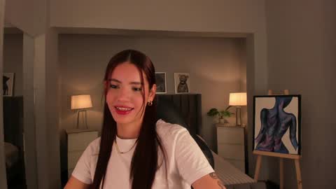 Madie  online show from December 2024 02:38:02 PM