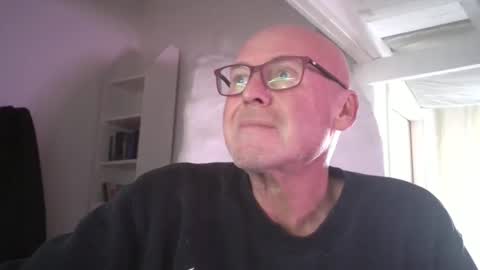 Snapshot of madio1187940 chatting on November 2025 12:16:02 PM madio1187940 online show from November 2025 12:16:02 PM