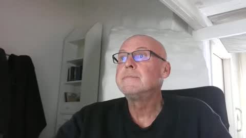 Snapshot of madio1187940 chatting on November 2025 12:08:02 PM madio1187940 online show from November 2025 12:08:02 PM