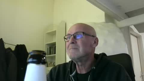 Snapshot of madio1187940 chatting on December 2025 04:11:01 PM madio1187940 online show from December 2025 04:11:01 PM