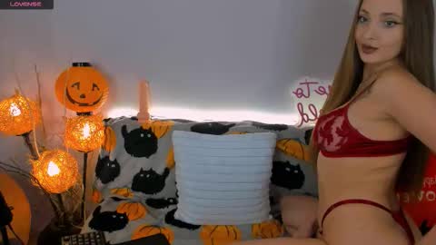 Madison online show from October 2025 10:15:01 PM