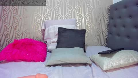   online show from December 2024 12:49:01 PM