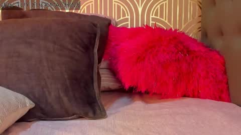   online show from December 2024 10:37:02 PM