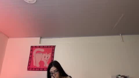 Snapshot of madison_v chatting on October 2025 03:59:01 AM madison online show from October 2025 03:59:01 AM