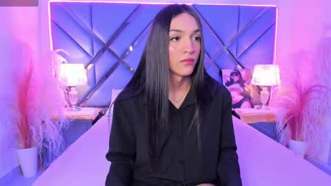 Maddi online show from May 2026 05:42:01 PM