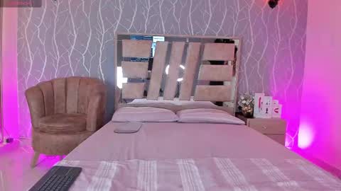 Snapshot of madisson_fox1 chatting on February 2025 01:32:01 PM online show from February 2025 01:32:01 PM