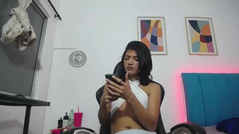 Snapshot of madisson_jones18 chatting on April 2026 11:56:02 AM madisson_jones18 online show from April 2026 11:56:02 AM