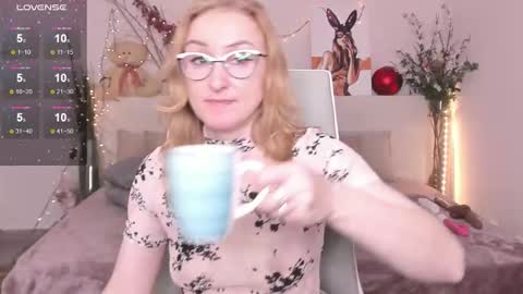 Madisson online show from December 2025 02:39:01 AM