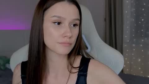 Snapshot of madissson chatting on October 2025 06:27:02 PM Madi Soon online show from October 2025 06:27:02 PM