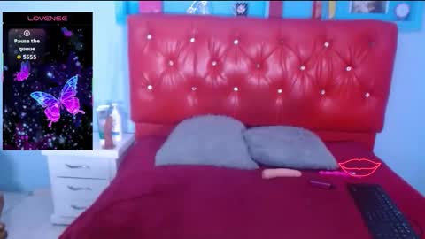 madyfox online show from September 2025 02:19:01 PM